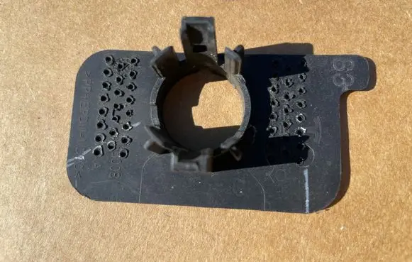 Tesla Model Y Fog light bracket 163008