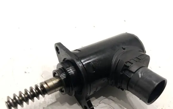 BMW 2 F44 Fuel pressure regulator 8652738