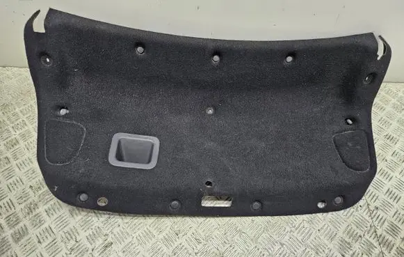 Opel Astra J Tailgate trim 13366273