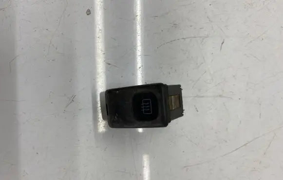 Volkswagen Golf II Windscreen/window heater switch