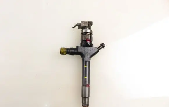 Mazda 5 Fuel injector RF7J13H50