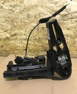 Ford Focus Front door lock BM5AA21812DE