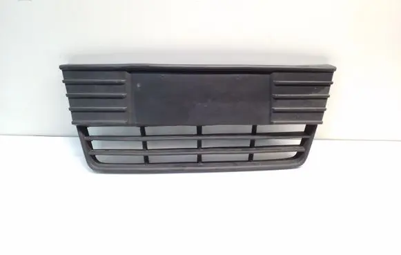 Ford Focus Front bumper lower grill G3501 BM5117K945CE G3505