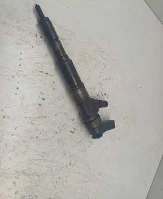 BMW 5 E60 E61 Fuel injector 0445110212 7794652