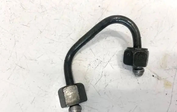 Suzuki Grand Vitara II Fuel line pipe