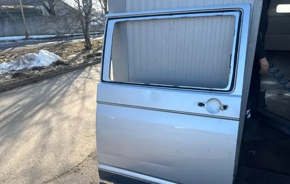 Volkswagen Transporter - Caravelle T5 Side sliding door 