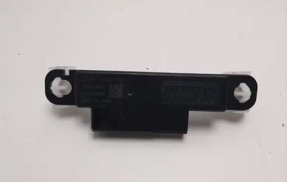 Honda CR-V Aerial antenna amplifier 38387SZW003