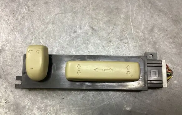 Honda CR-V Seat control switch 2017T 4121631SDB3A701