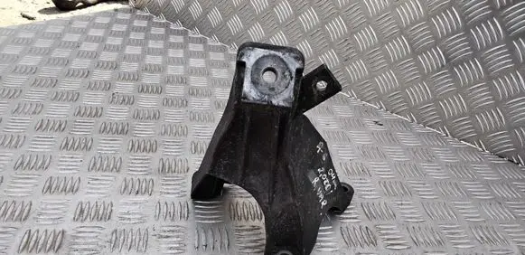 Audi A6 S6 C6 4F Engine mounting bracket 4F0199308P