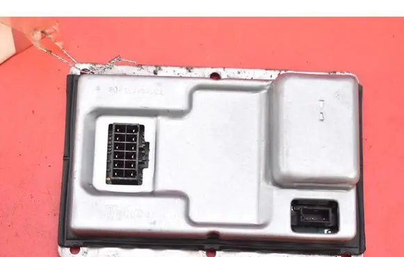 Peugeot 807 Voltage converter/converter module 89030461