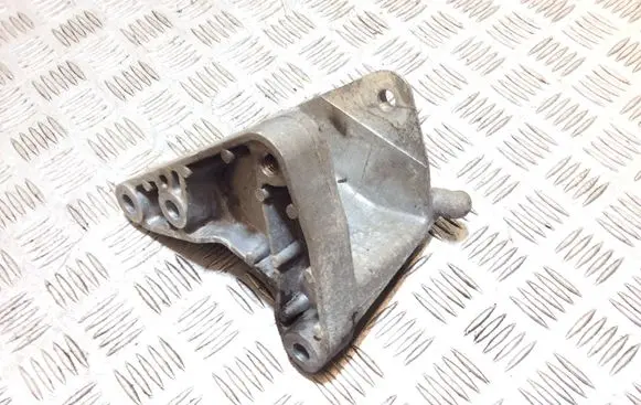 Opel Astra J Engine mounting bracket 13248665