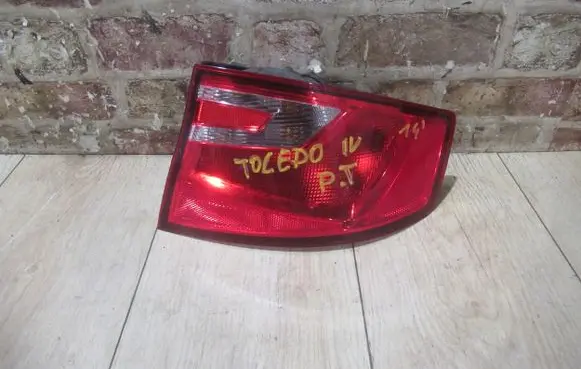 Seat Toledo IV (NH) Rear/tail lights