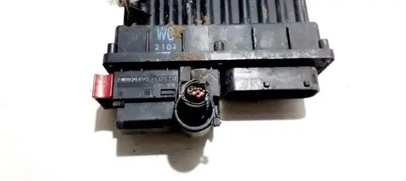 Opel Zafira A Coolant fan relay 15408374 24462342