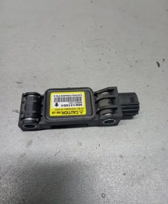 Mitsubishi Grandis Airbag deployment crash/impact sensor MN141004
