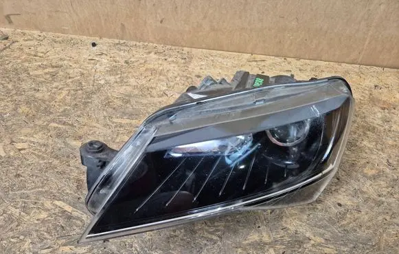 Skoda Superb B8 (3V) Headlight/headlamp