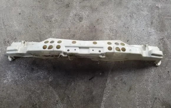 Mazda 323 F Front bumper cross member B30P501C1