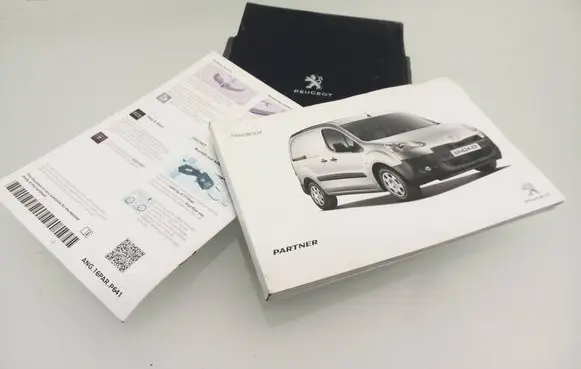 Peugeot Partner III User manual 