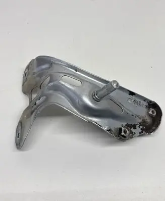 Volkswagen Golf V Fender mounting bracket 1K5821137
