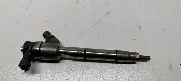 Hyundai i20 (GB IB) Fuel injector 0445110587
