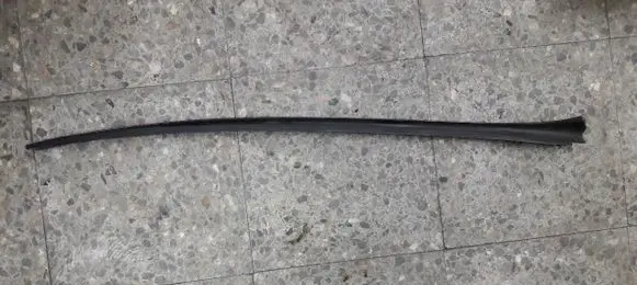 Volkswagen Golf V Front door windshield rail 1K0854319