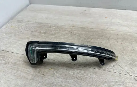 Porsche Cayenne (92A) Mirror indicator light A2730440 T795029 95863110230