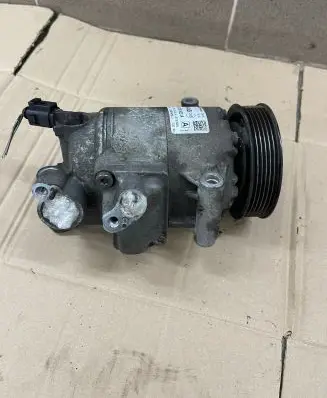 Seat Ibiza IV (6J,6P) Air conditioning (A/C) compressor (pump) 5N0820803A 01140562 08230104758D