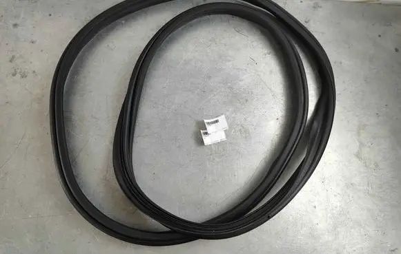 Mercedes-Benz CLA C118 X118 Trunk rubber seal (body) A1187400600