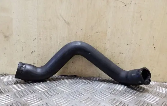Volvo XC90 Engine coolant pipe/hose 3346302