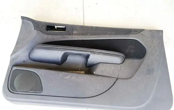 Ford Focus Front door card panel trim 4m51b23942a 4m51b23942-a