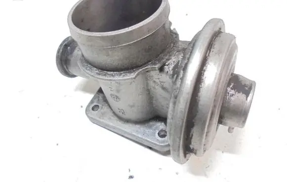 BMW 3 E36 EGR valve 7785452