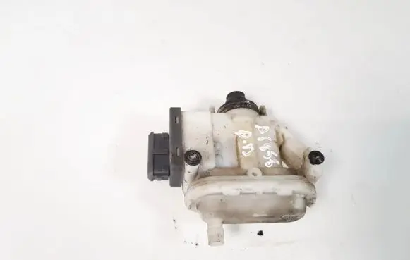 Volkswagen PASSAT B4 Central locking vacuum pump 3a0862153b
