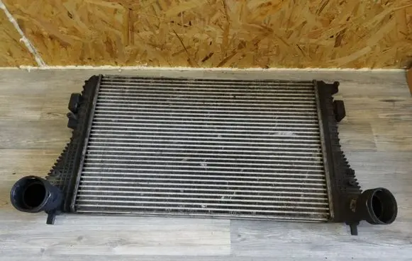 Volkswagen Golf V Intercooler radiator 1K0145927