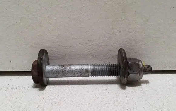 Jeep Renegade Rear suspension camber bolt 