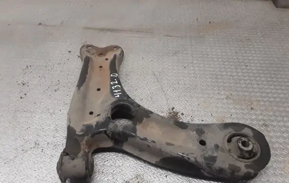 Skoda Fabia Mk2 (5J) Front lower control arm/wishbone