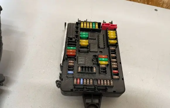 BMW 2 F22 F23 Fuse module 938907001