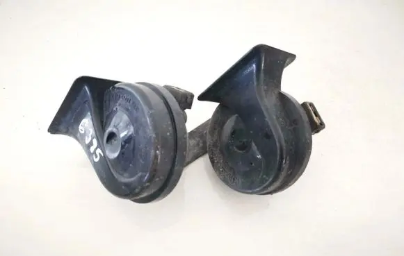 Volkswagen PASSAT B5 Horn signal e20092018