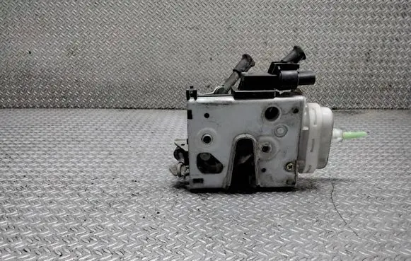 Audi A8 S8 D2 4D Front door lock
