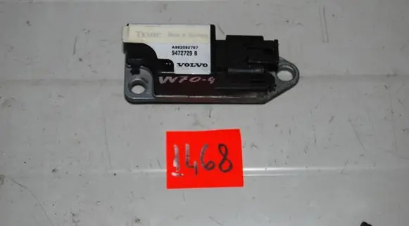 Volvo V70 Airbag deployment crash/impact sensor 9472729B