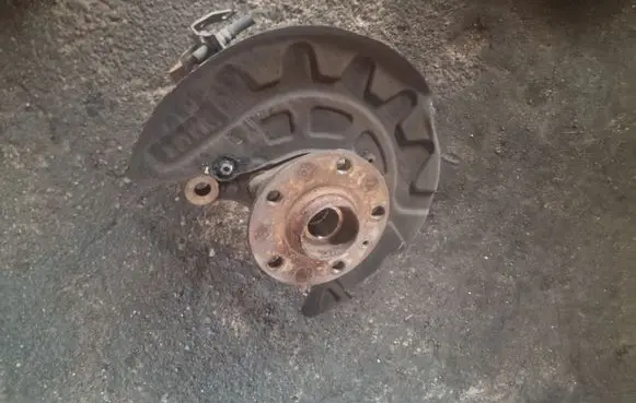 Skoda Octavia Mk3 (5E) Front wheel hub