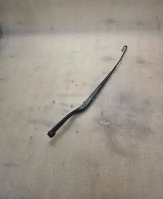Opel Vectra C Front wiper blade arm 