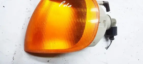 Volkswagen Polo III 6N 6N2 6NF Front indicator light 6N0953049B