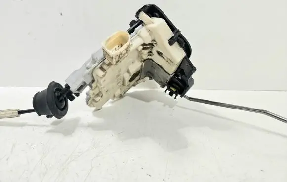Audi A6 S6 C6 4F Front door lock 4F1837016
