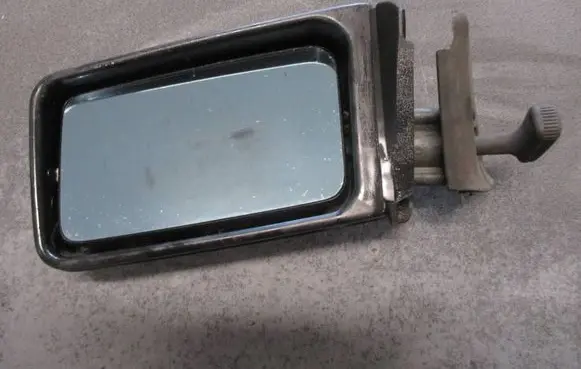 Audi 80 90 B2 Manual wing mirror 811857501A