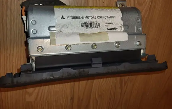 Mitsubishi Space Star Passenger airbag 5704644006 MR602417