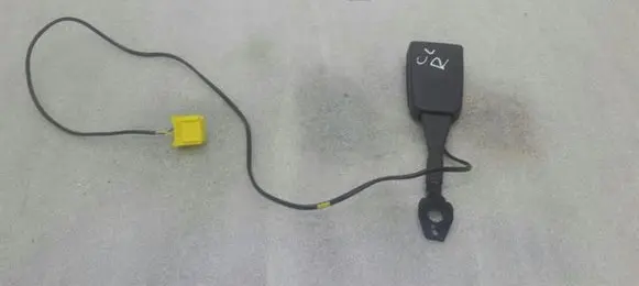 Mercedes-Benz CL C215 Rear seatbelt buckle A2158601369