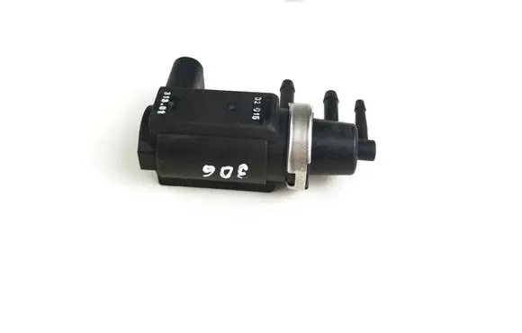 Audi A6 S6 C5 4B Turbo solenoid valve 059906627b