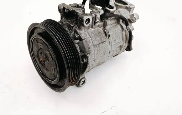 Audi Q7 4L Air conditioning (A/C) compressor (pump) 