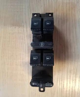 Skoda Octavia Mk1 (1U) Electric window control switch 1J4959857A