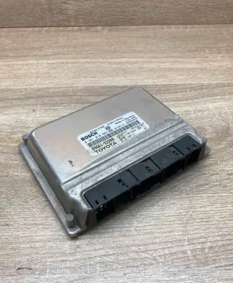 Toyota Yaris Engine control unit/module ECU 0281010563 8966052270