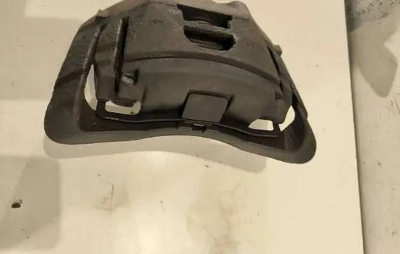 Audi A6 S6 C6 4F Front brake caliper